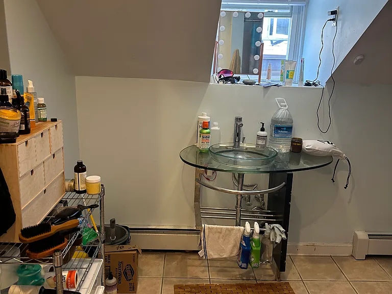 52 Vinton St #3 — Photo 4