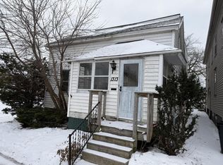 1313 22nd St, Two Rivers, WI 54241