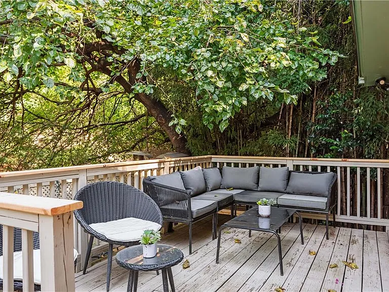 720 Mollie St SE — Photo 10