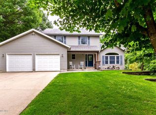 50562 287th Ave, Elgin, MN 55932