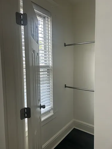 100 Winslow Pl Photo 1