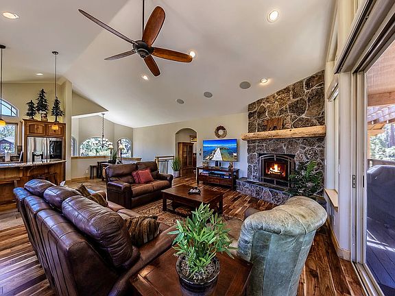 2nd image of 607 Pyramid Ct