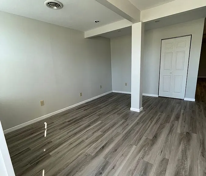 202 E North Main St — Photo 5