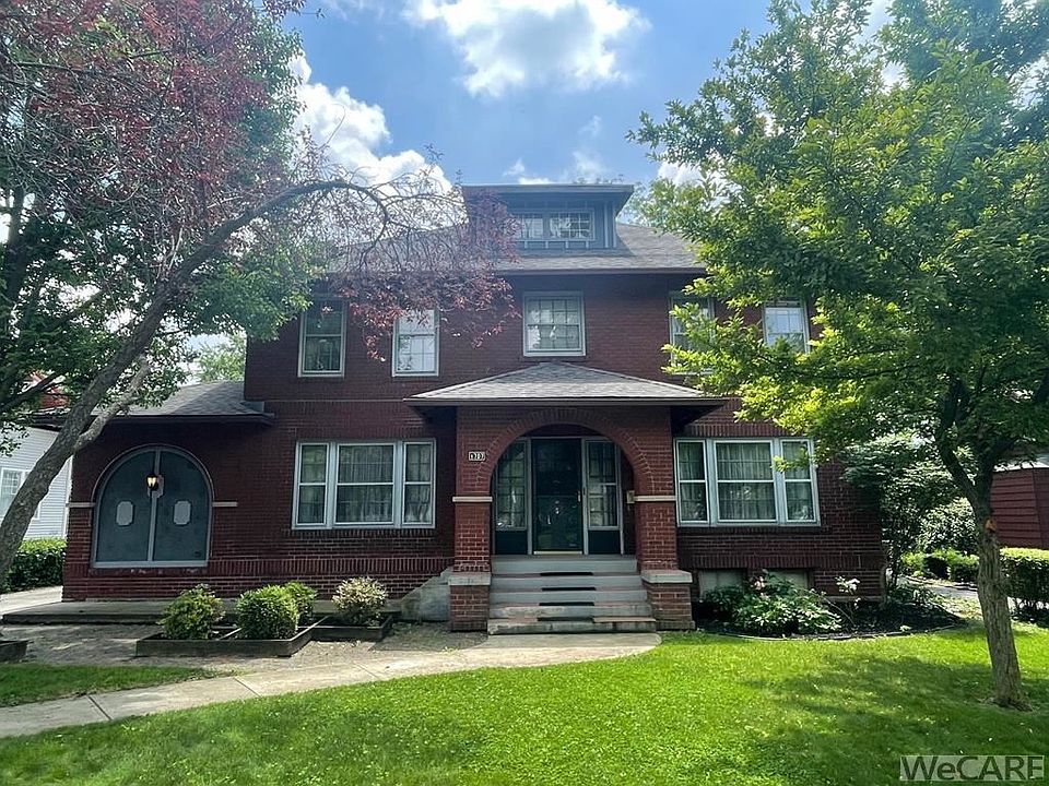 1st image of 1707 Lakewood Ave