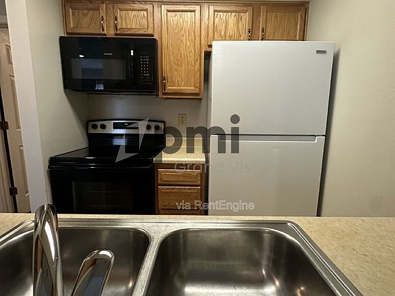 2nd image of 1308 Arthur Ave APT 4