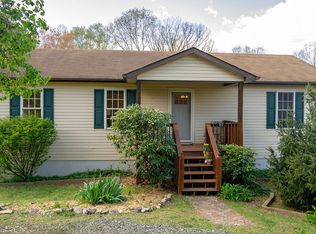 122 Snow Hill Ln, Shipman, VA 22971