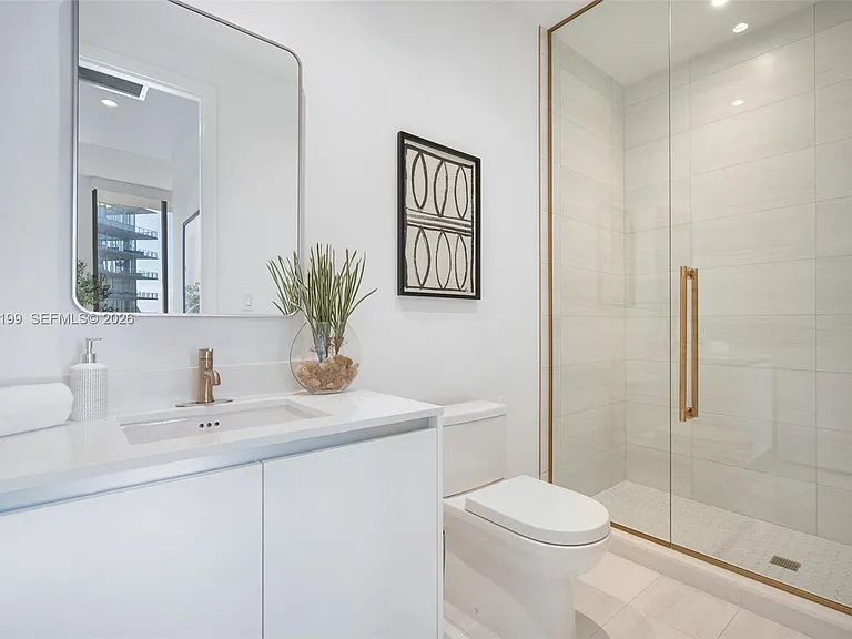 2655 S Bayshore Dr #1911 — Photo 31