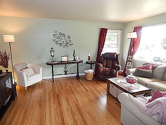 2nd image of 5838 W Ester Pl