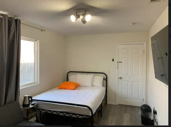 (undisclosed Address), San Diego, CA 92126