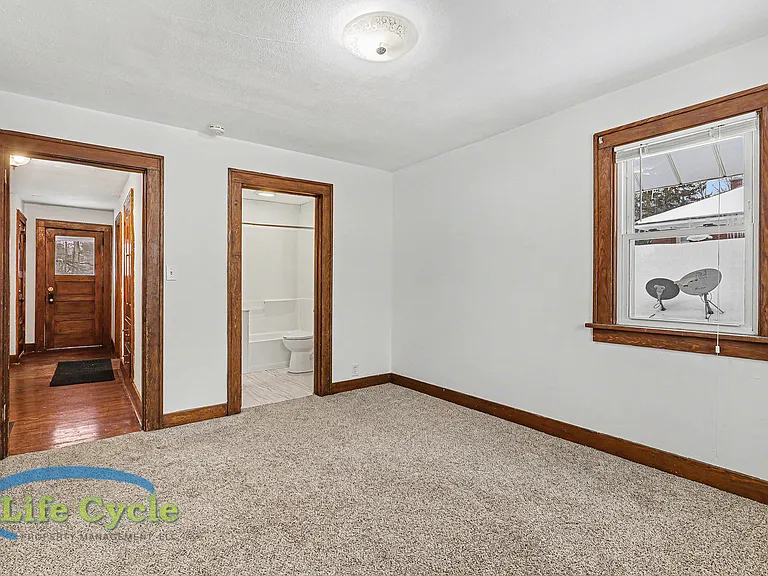 507 Eastern Ave NE #2 — Photo 9