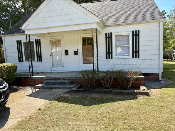 407 Winona Ave #B, Lumberton, NC 28358
