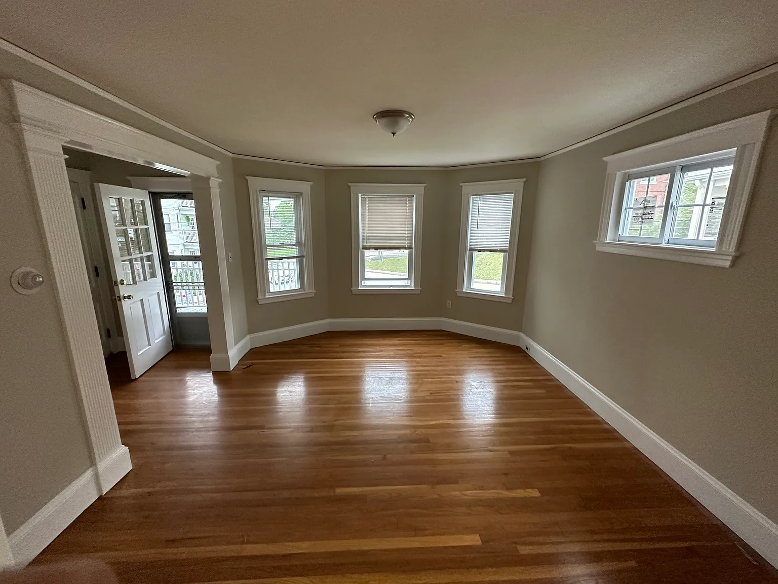 2 bed, 1100 sqft, $2,800 — Photo 3
