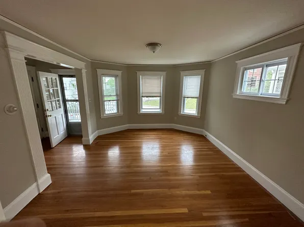 71 Seymour St #2, Boston, MA 02131