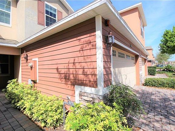 3rd image of 1228 Priory Cir