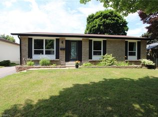 47 Uplands Dr, Brantford, ON N3R 6H5