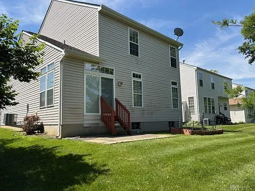 2562 King Arthur Way — Photo 32