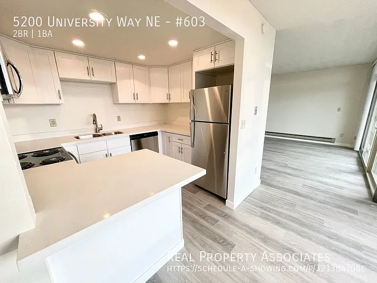 5200 University Way NE #603 — Photo 17