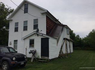 12 Grove St, Caribou, ME 04736