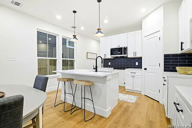 1801 W Southcross Blvd — Photo 10