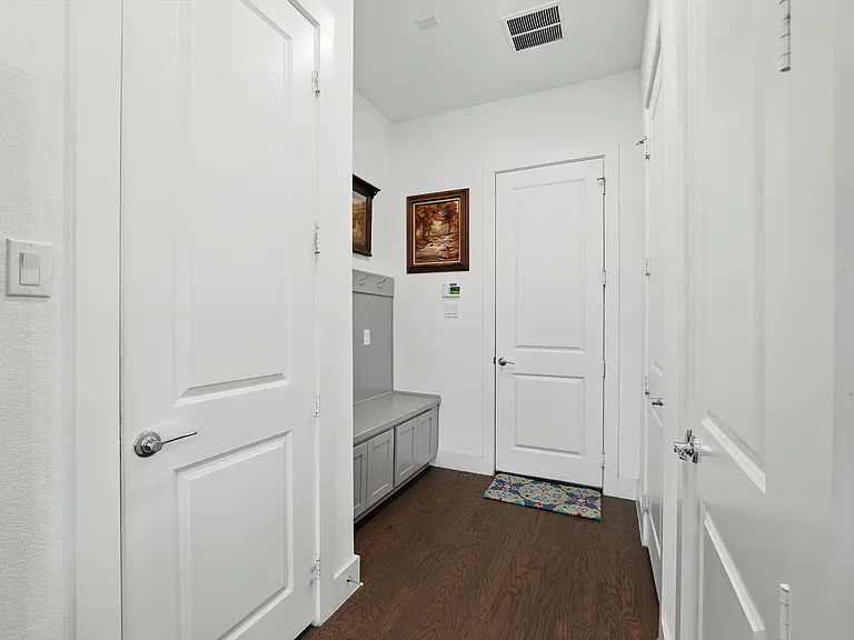1078 Maverick Dr — Photo 30
