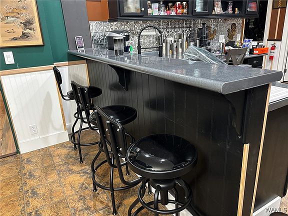 4th image of 34 Burton Rd