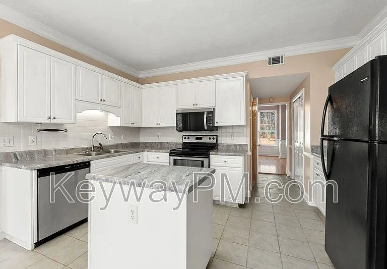 1063 Waltons Pass — Photo 14