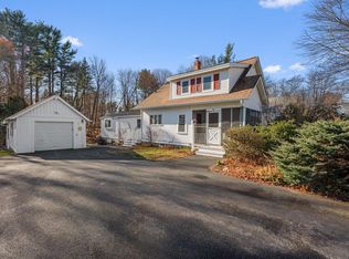 22 W Pine St, Plaistow, NH 03865