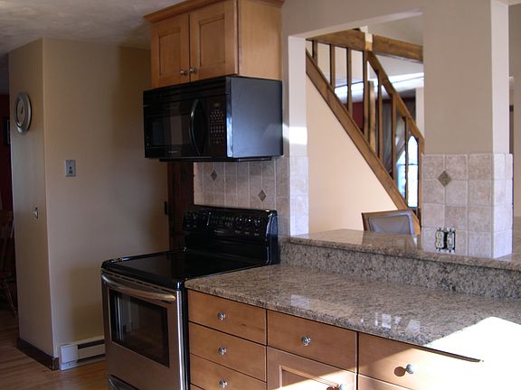 3rd image of 124 Worthington Ave