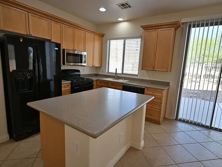 5472 Overlook Valley St — Photo 15