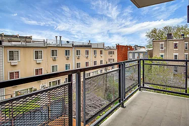 Rented by Rennit Inc.