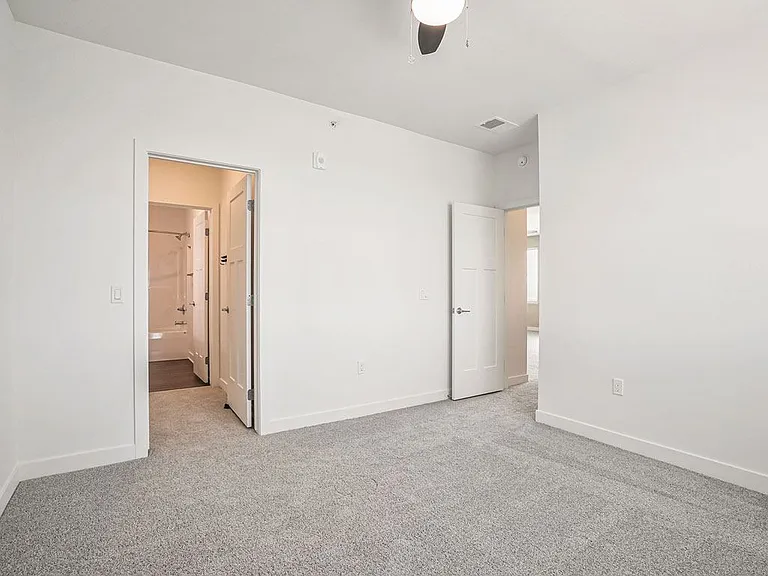 Meadowbrooke Apartment Homes — Photo 105