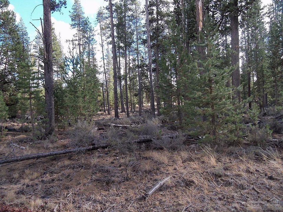 2nd image of 5900 Larchwood Dr