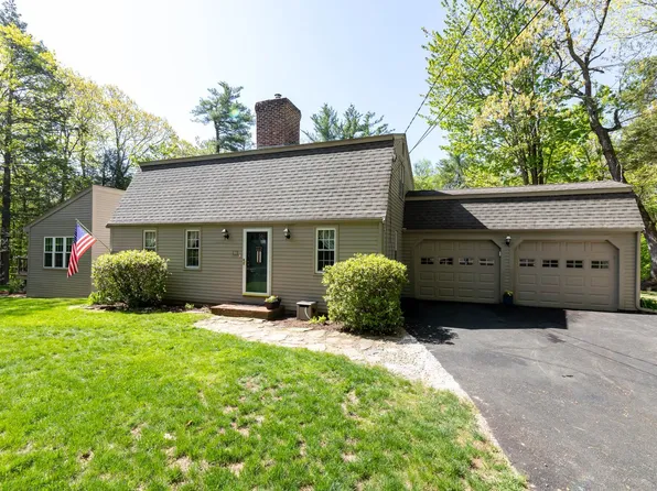 17 Woodland Drive, Amherst, NH 03031