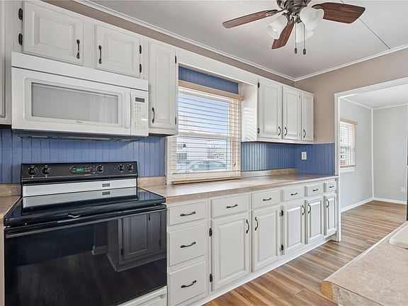 4th image of 3723 Kencrest Dr NE