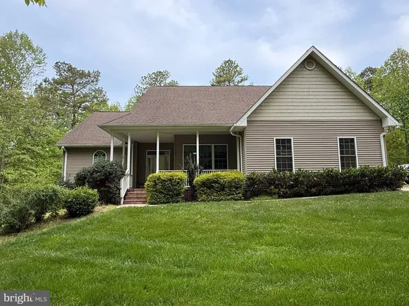 16700 Persica Ln, Hughesville, MD 20637