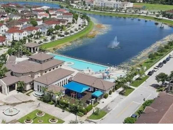 9248 SW 170th Pl, Palmetto Bay, FL 33196