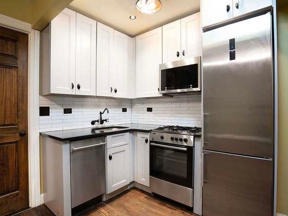 1st image of 1027 President St #1