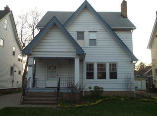 2036 Rossmoor Rd, Cleveland Heights, OH 44118