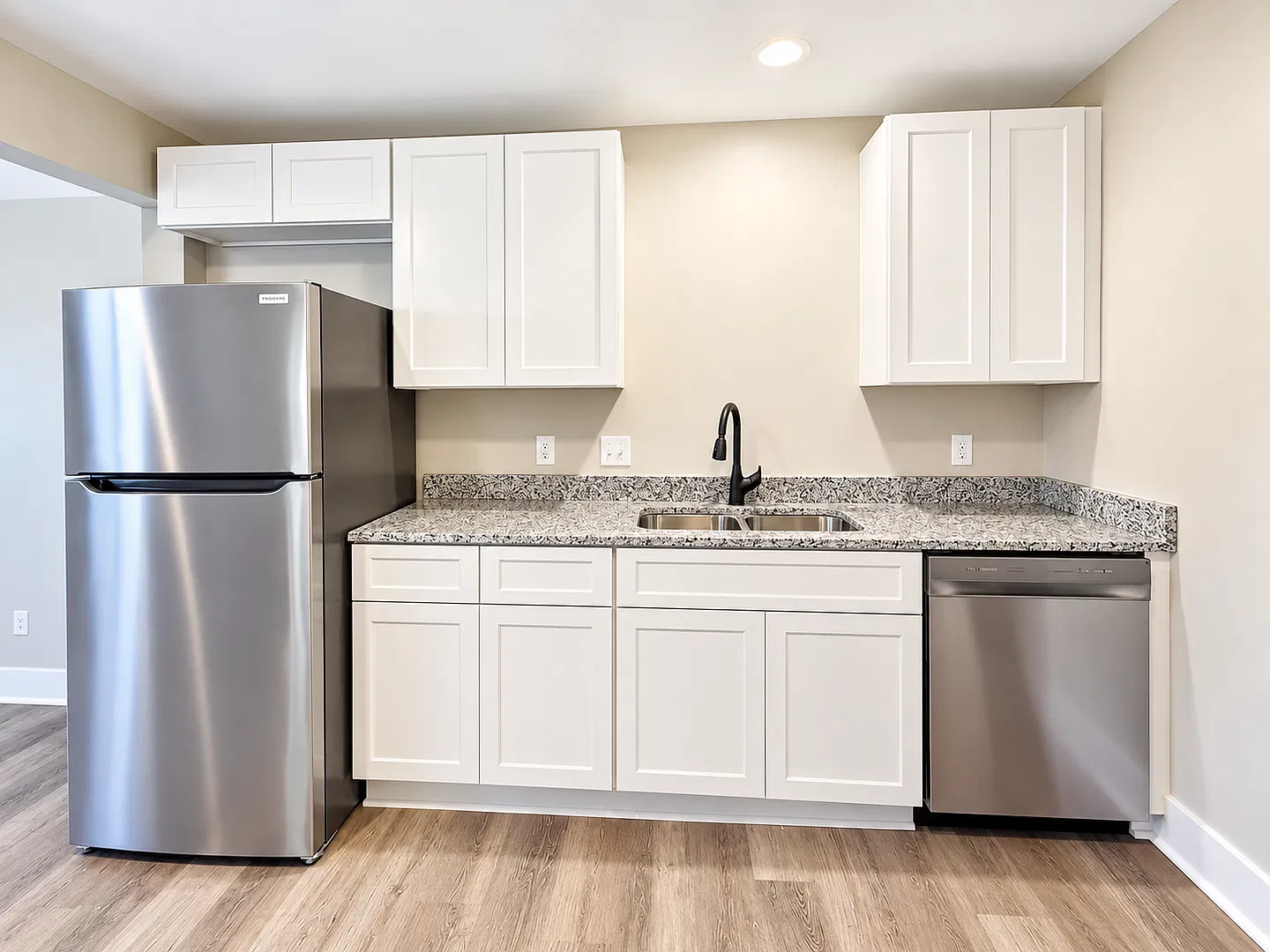 Duplex for Rent — Photo 3