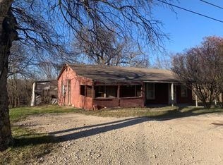 501 E Herndon St, Saint Jo, TX 76265