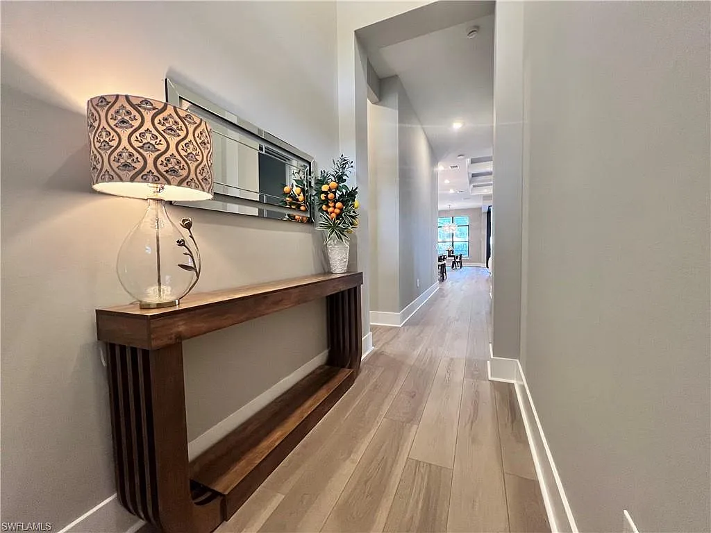 3 bed, 3.0 bath, 2366 sqft, $15,000 — Photo 4