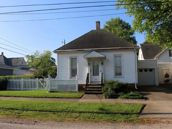 416 W Macon St, Clinton, IL 61727