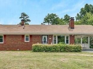 1119 Garner Rd, Vinton, VA 24179