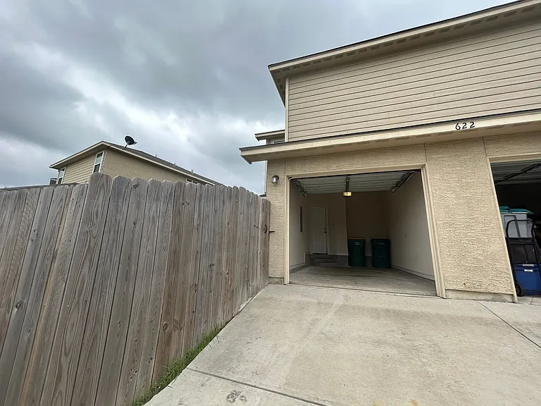 622 Meadow Arbor Ln — Photo 27