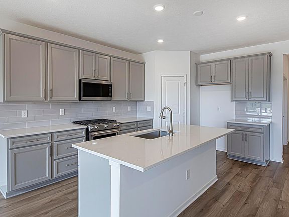 4th image of 1477 Crest Dr Lot 2606