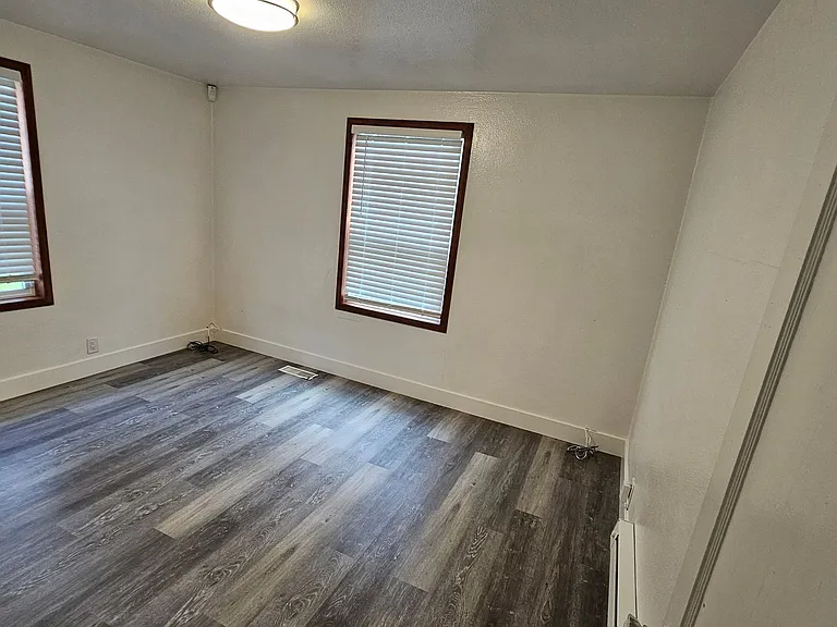 Arvin Duplex — Photo 11