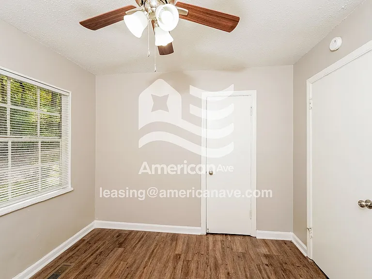649110_010_wm_-_bedroom_13262441.jpg