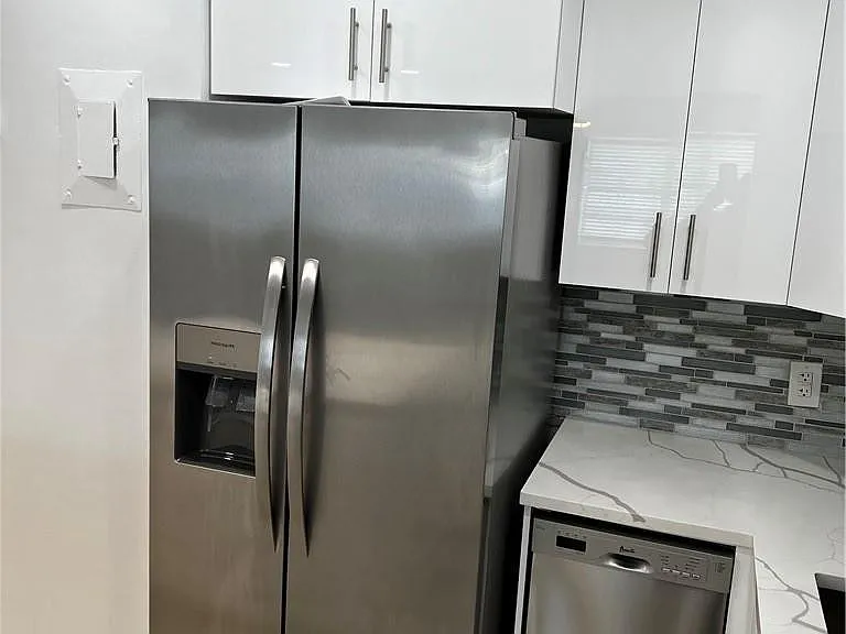 701 Pine Dr #204 — Photo 10