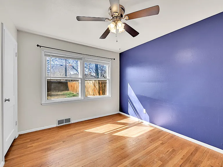 2317 De Soto Rd — Photo 21