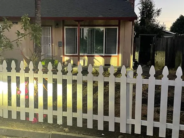 478 Schafer Rd, Hayward, CA 94544